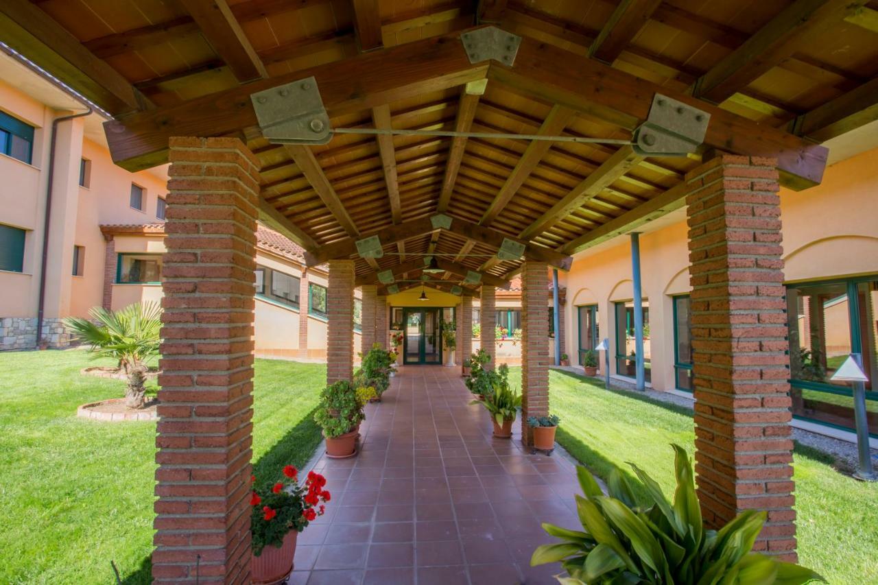 ホテル Casa Santa Elena Solíus エクステリア 写真